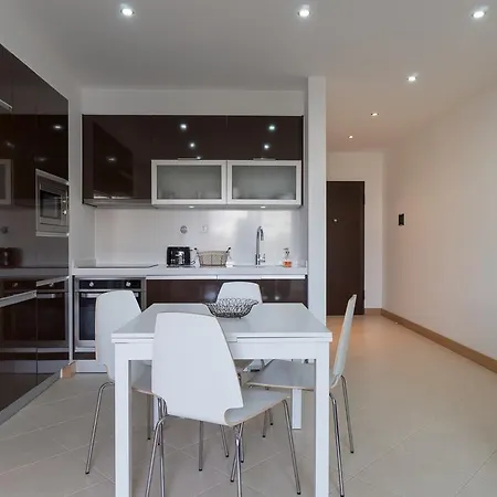 Akisol In Ii * Lagos