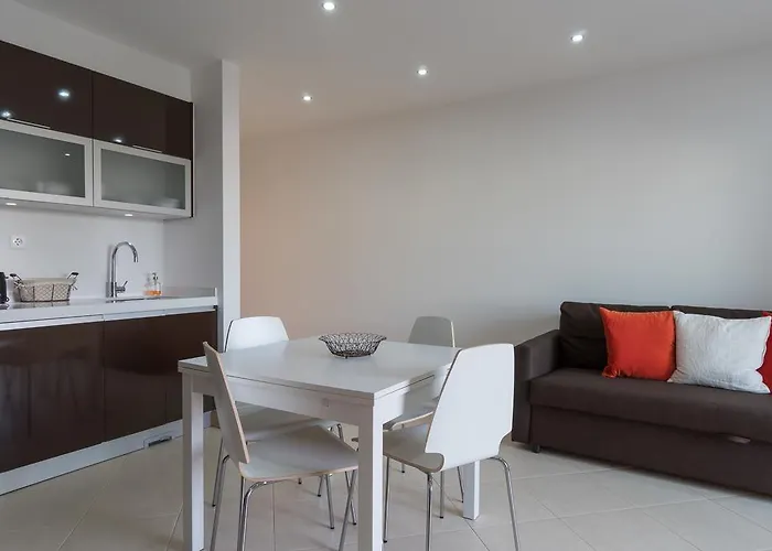 Akisol In Ii アパート *